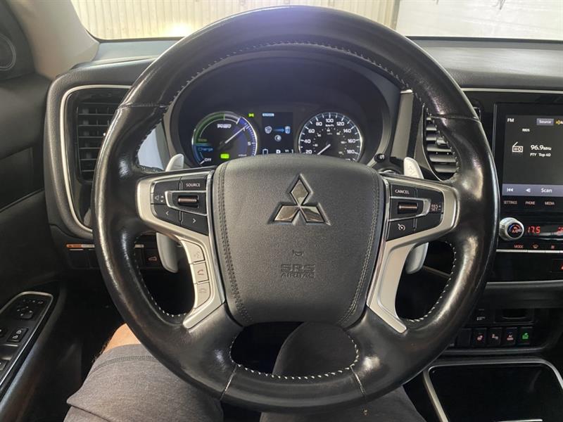 mitsubishi Outlander rechargeable 2022 - 25