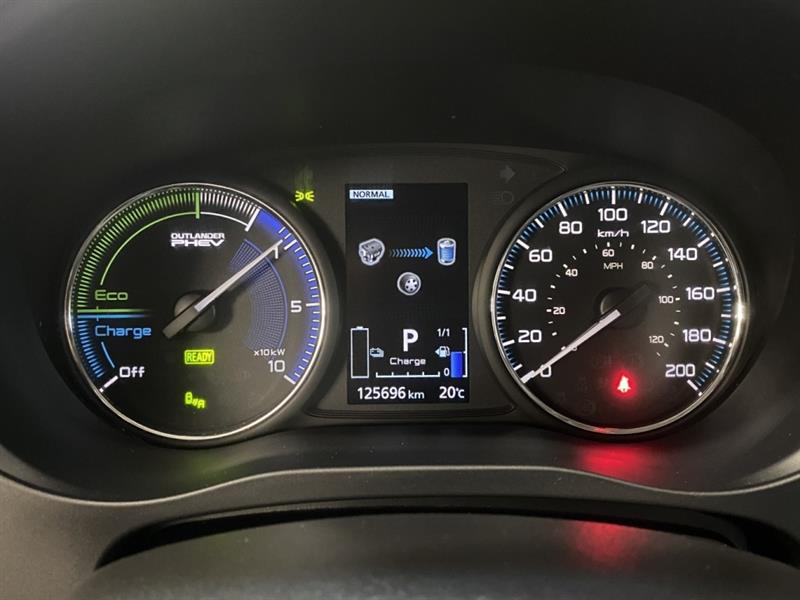 mitsubishi Outlander rechargeable 2022 - 26