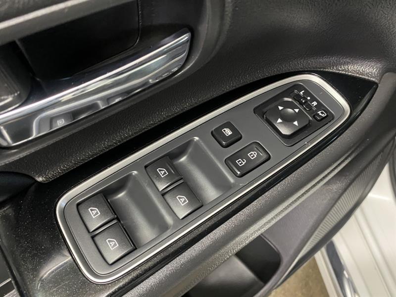 mitsubishi Outlander rechargeable 2022 - 34