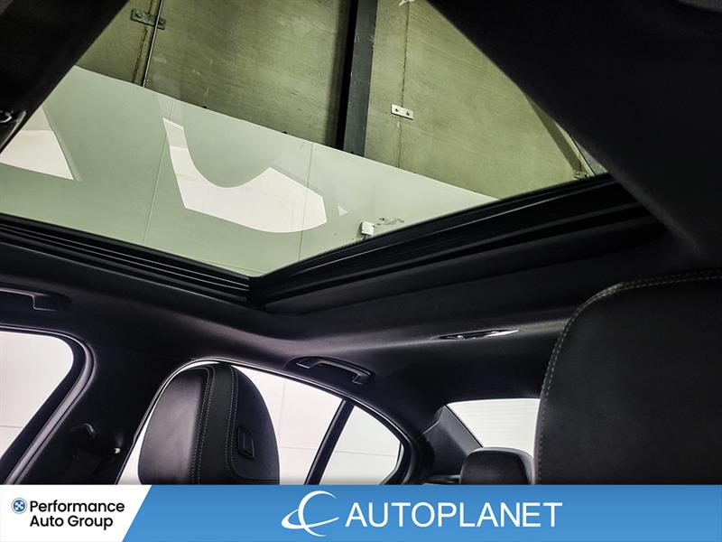 bmw 330i xDrive 2023 - 16