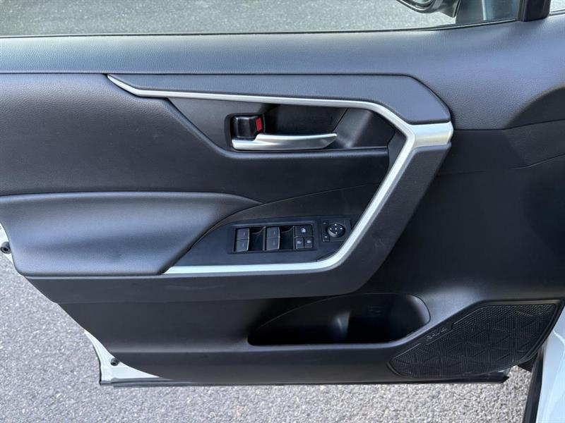 toyota RAV4 2022 - 32