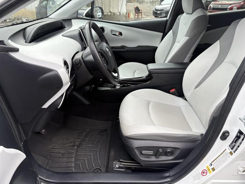 toyota Prius Prime 2021 - 10