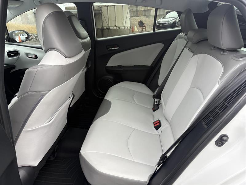 toyota Prius Prime 2021 - 12