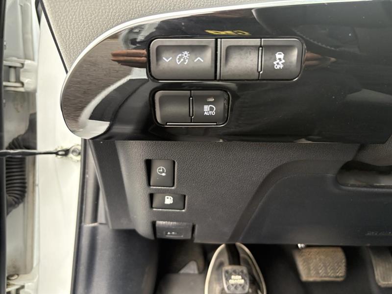 toyota Prius Prime 2021 - 28