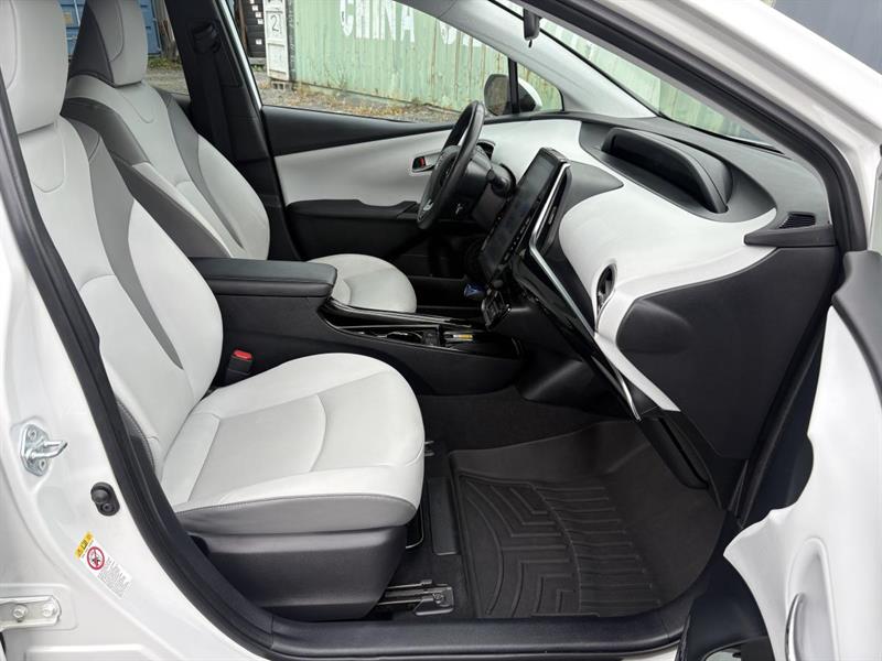 toyota Prius Prime 2021 - 37