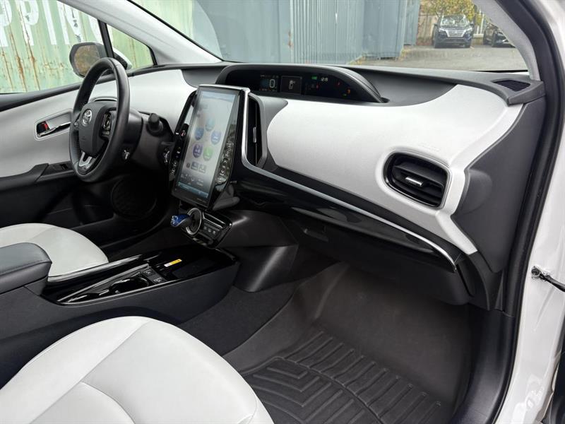 toyota Prius Prime 2021 - 38