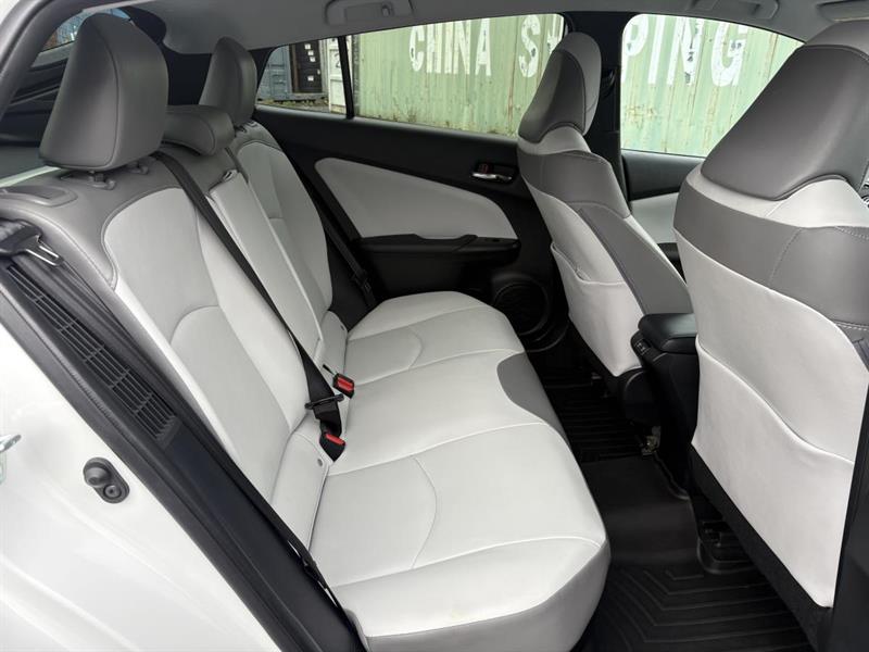 toyota Prius Prime 2021 - 39