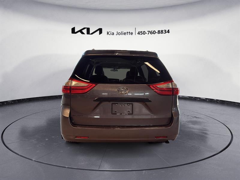 toyota Sienna 2015 - 6