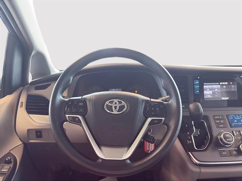 toyota Sienna 2015 - 13