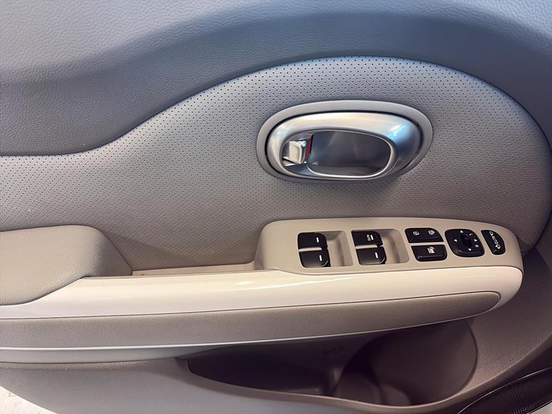 kia Soul EV 2017 - 13