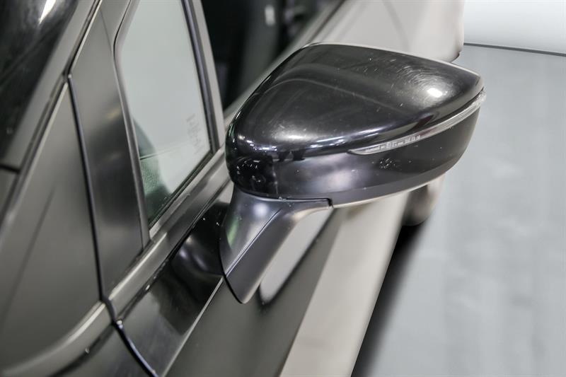 nissan Versa 2021 - 10