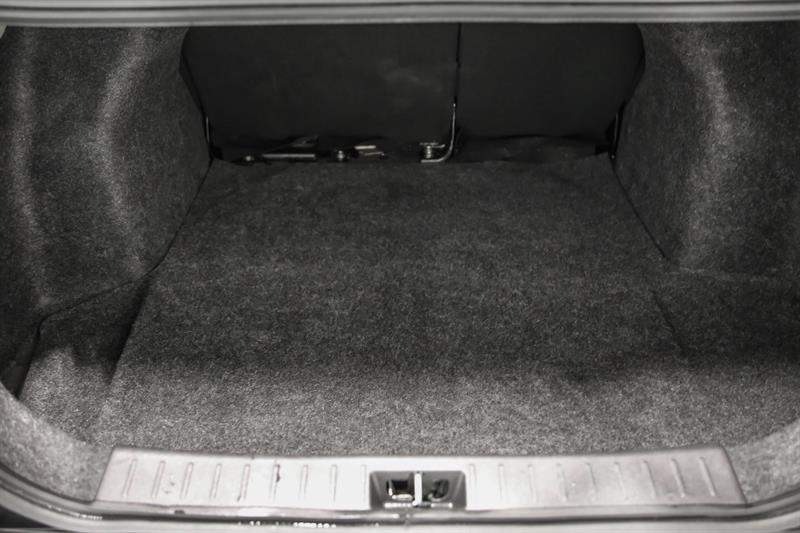 nissan Versa 2021 - 18