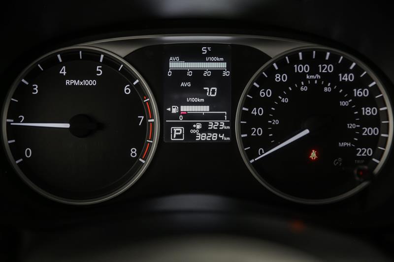 nissan Versa 2021 - 25