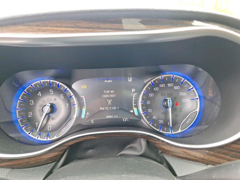 chrysler Pacifica 2022 - 13