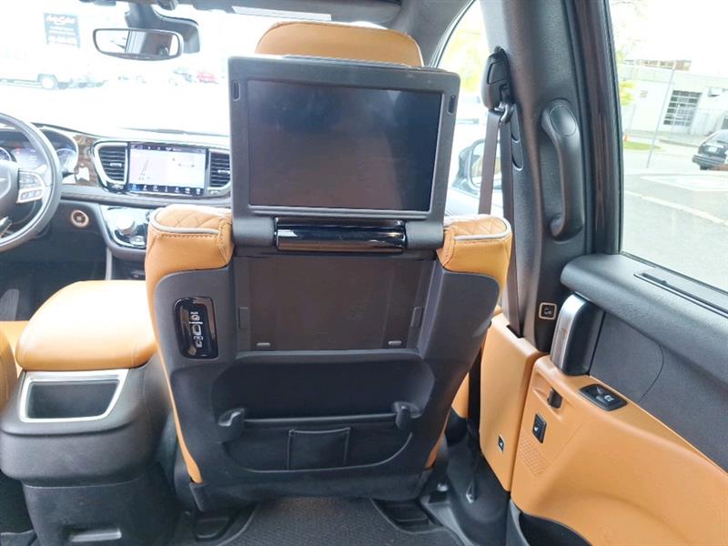 chrysler Pacifica 2022 - 18