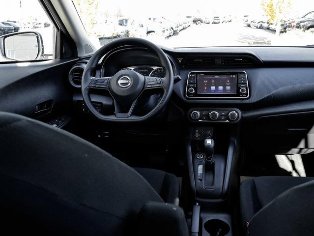 nissan Kicks Play 2025 - 28