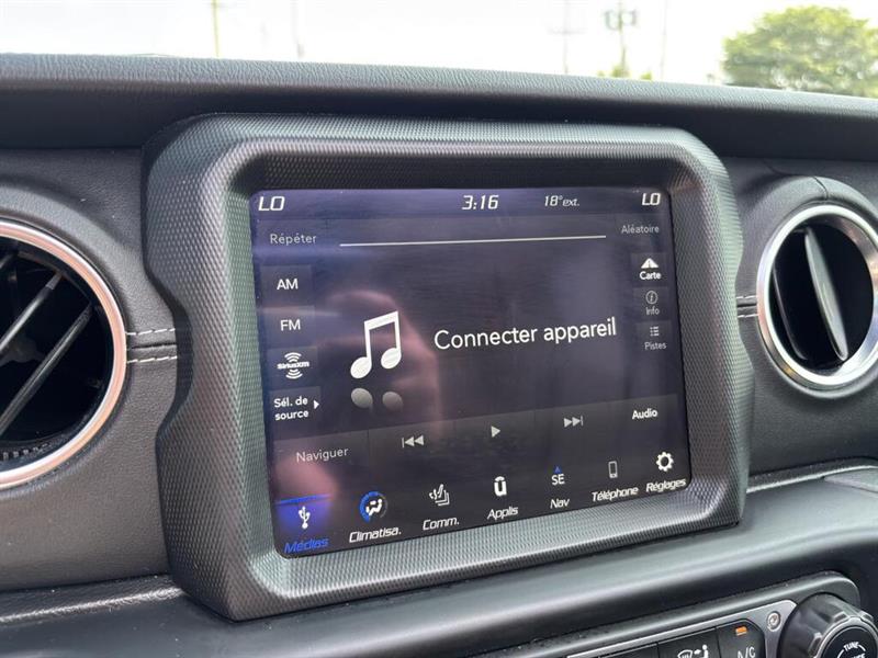 jeep Wrangler 4xe 2023 - 32