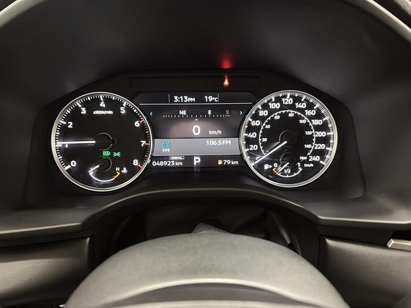 mitsubishi Outlander 2022 - 19