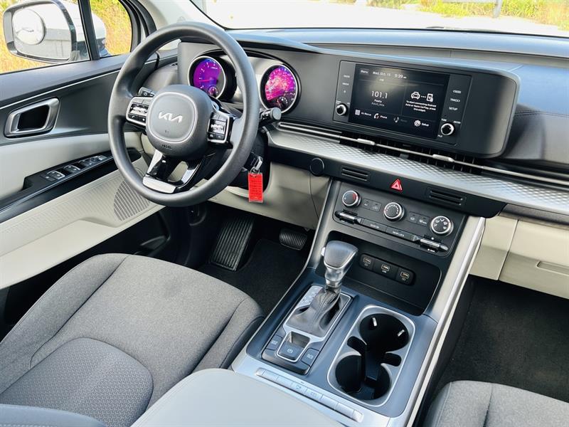 kia Carnival 2022 - 28