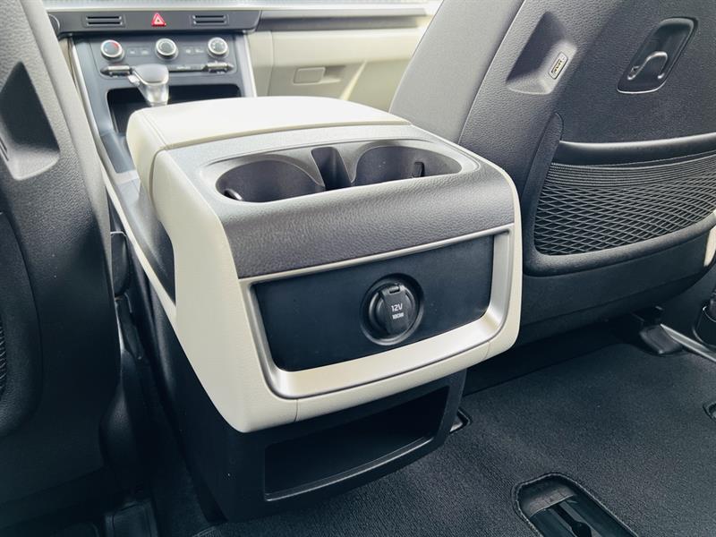 kia Carnival 2022 - 40