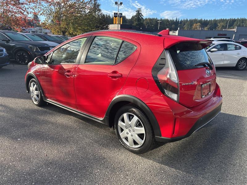 toyota Prius c 2018 - 3