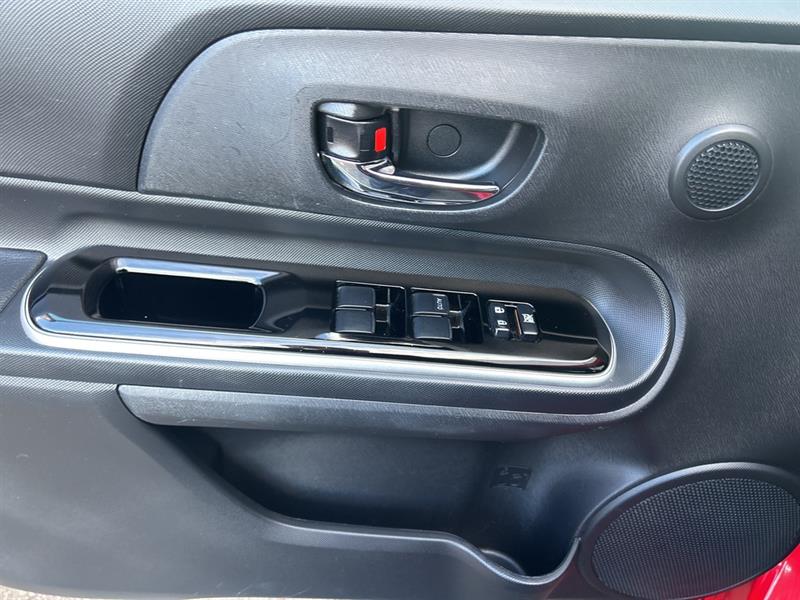 toyota Prius c 2018 - 13