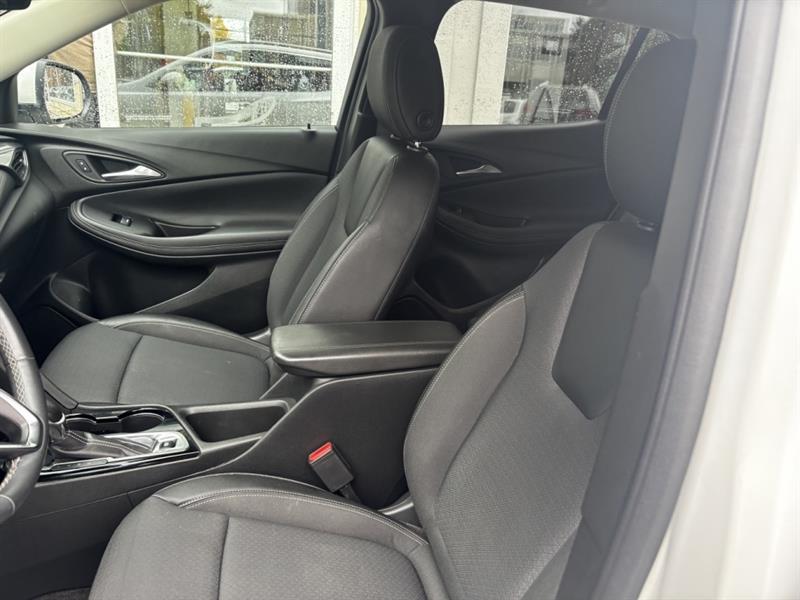 buick Encore GX 2023 - 12