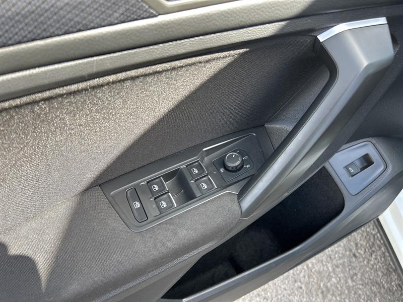 volkswagen Tiguan 2021 - 16