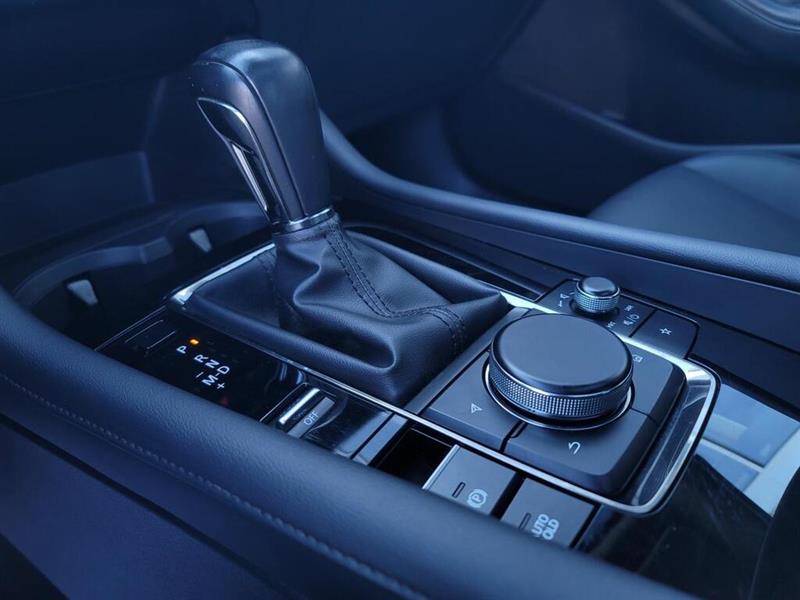 mazda Mazda3 2022 - 23