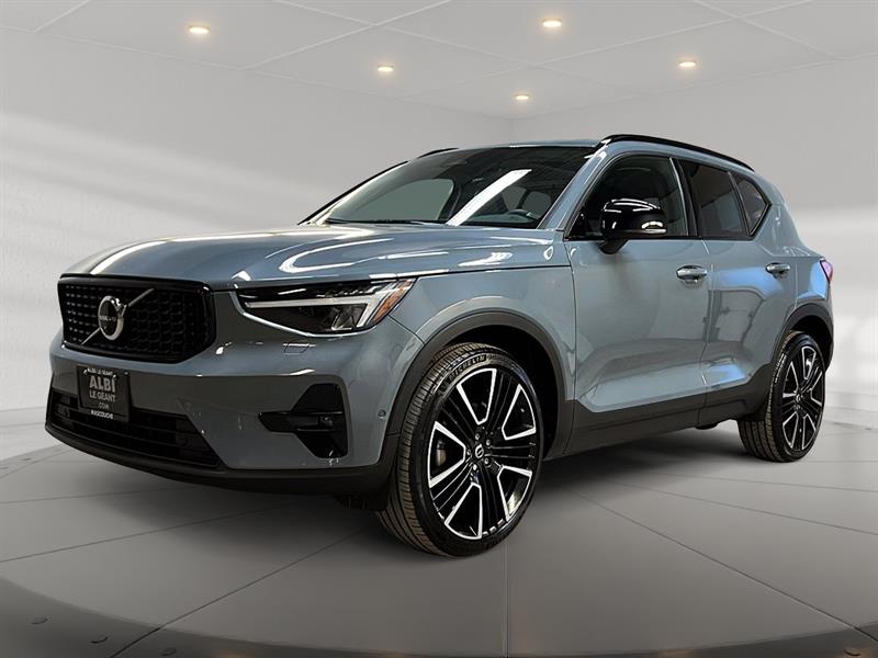 volvo XC40 2023