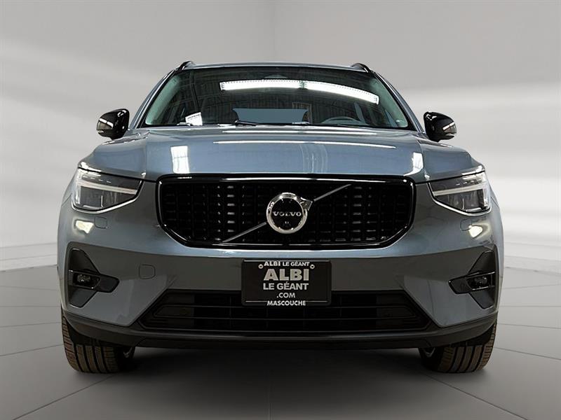 volvo XC40 2023 - 2