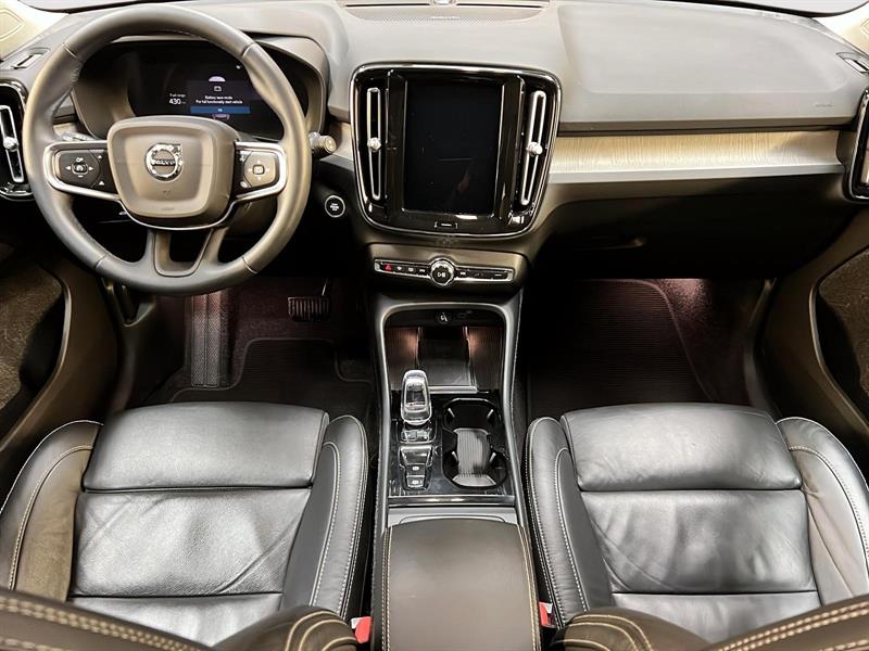 volvo XC40 2023 - 11