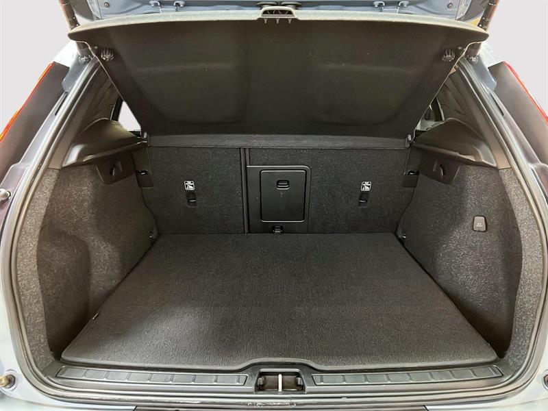 volvo XC40 2023 - 13