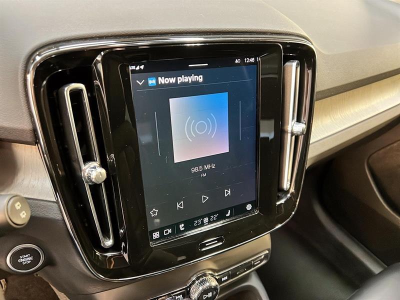 volvo XC40 2023 - 17