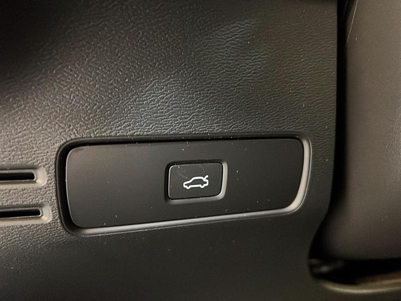 volvo XC40 2023 - 23