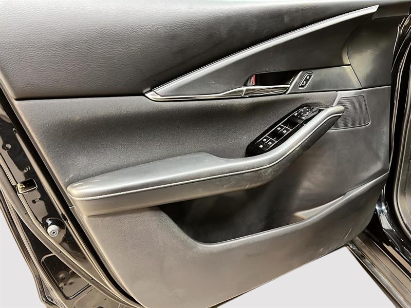 mazda CX-30 2022 - 23