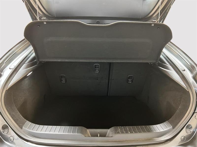 mazda Mazda3 Sport 2022 - 13