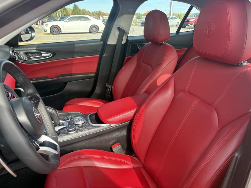 alfa romeo Giulia 2021 - 14