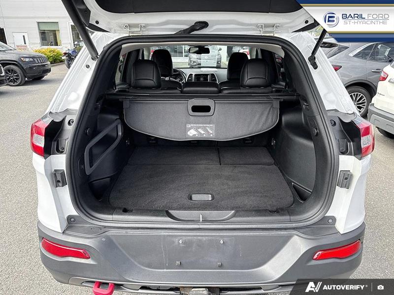 jeep Cherokee 2018 - 11