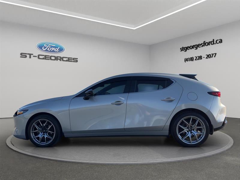 mazda Mazda3 2023 - 2