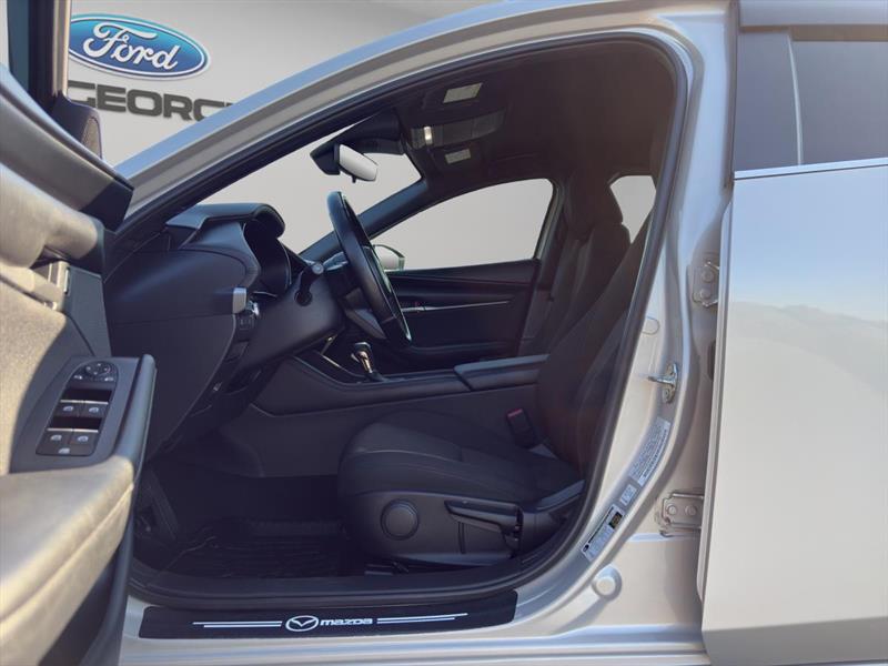 mazda Mazda3 2023 - 9