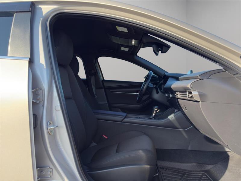 mazda Mazda3 2023 - 15