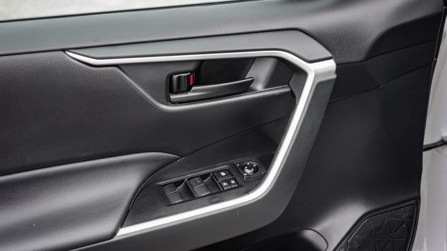 toyota RAV4 2024 - 8