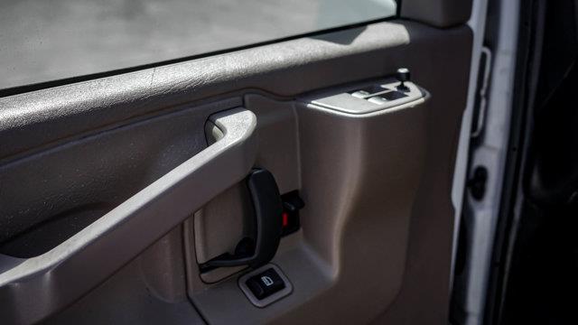 chevrolet Express Cargo Van 2022 - 8