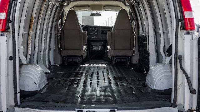 chevrolet Express Cargo Van 2022 - 10