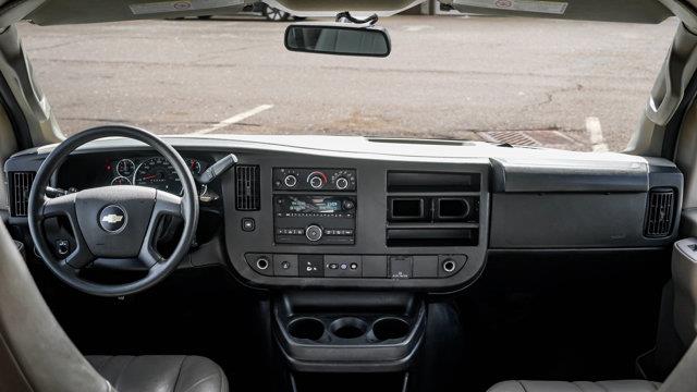chevrolet Express Cargo Van 2022 - 11