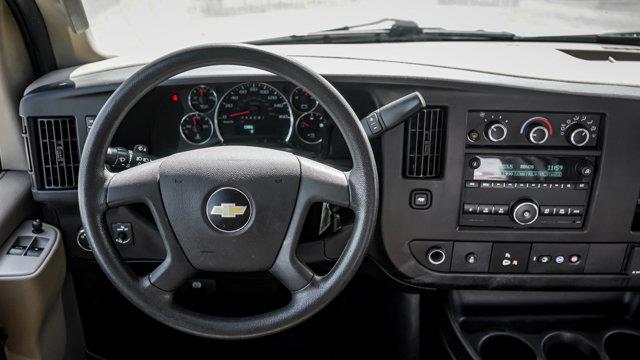 chevrolet Express Cargo Van 2022 - 12