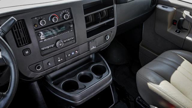 chevrolet Express Cargo Van 2022 - 14