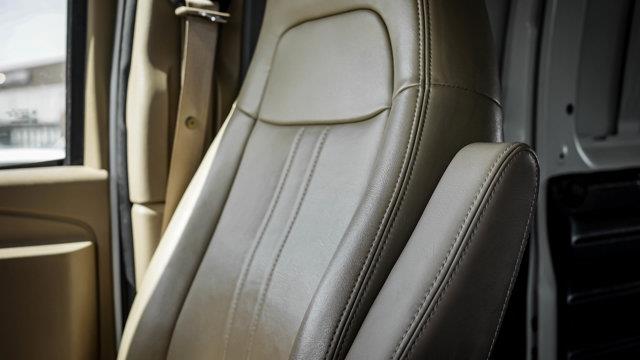 chevrolet Express Cargo Van 2022 - 19