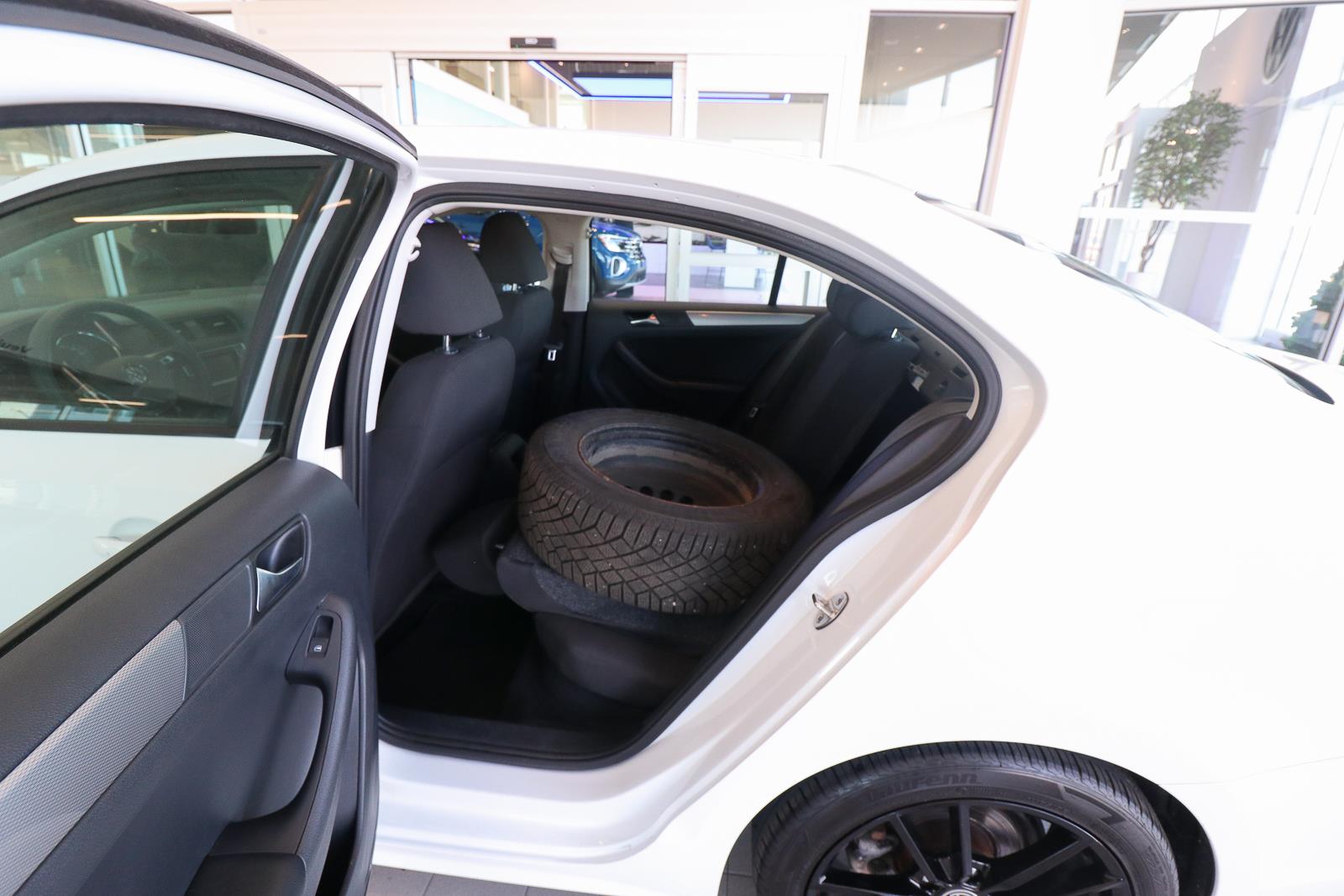 volkswagen Jetta Sedan 2017 - 16